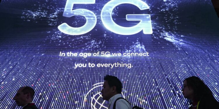 AT&T And Verizon Agree To Delay Their 5G Rollout After The Aviation Industry Raises Concerns