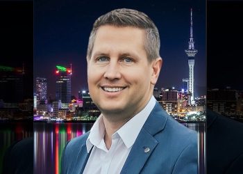 The Journey to the Cloud: Navigating the Transformation